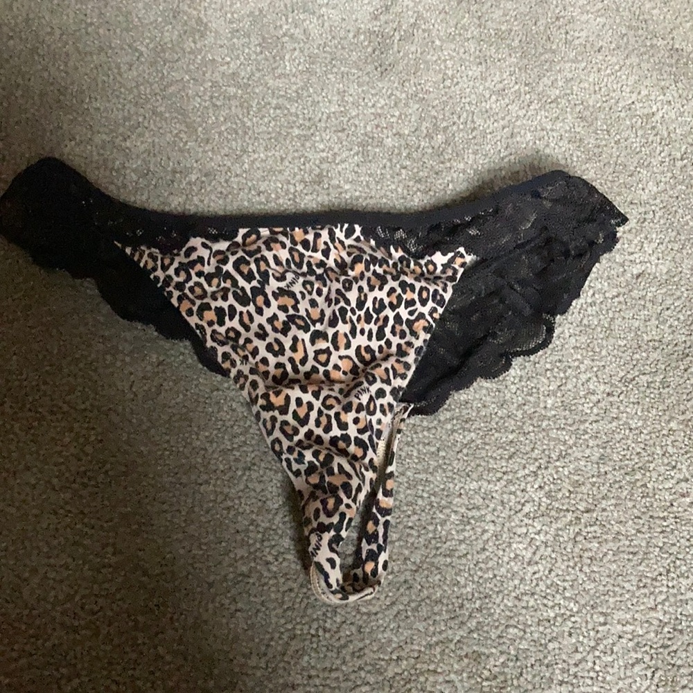 VS thong